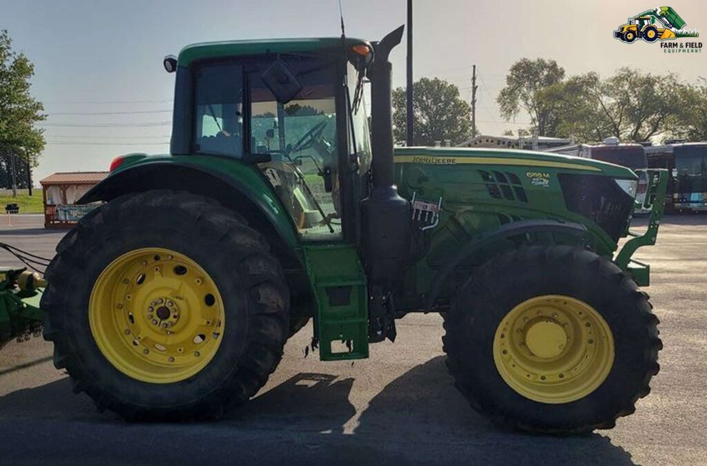 2017 John Deere 6155M