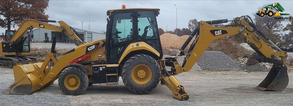 2018 Caterpillar 420F2